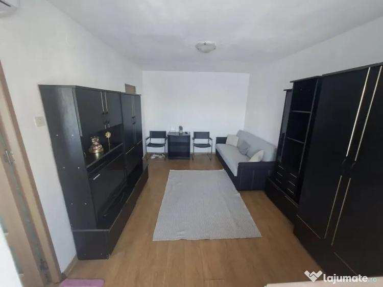 Garsonieră semidecomandată în Rovine