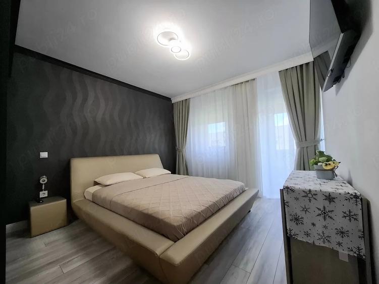 Apartament cu 3 camere decomandat în Turnișor
