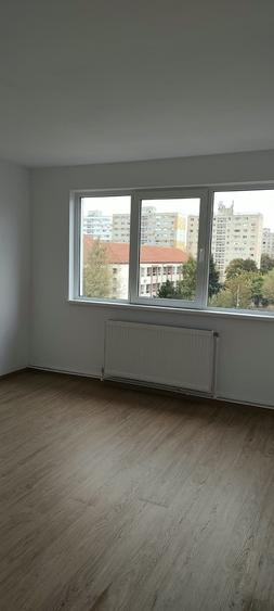 Apartament cu 2 camere semidecomandat în Micro 15