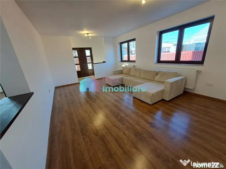 Casă cu 6 camere cu Teren 759 Mp în Liteni (Moara)