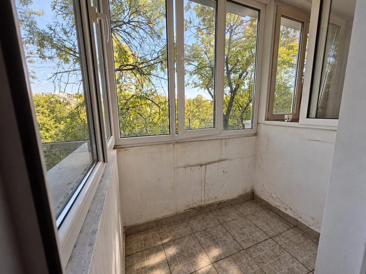 Apartament cu 2 camere decomandat în Balta Albă