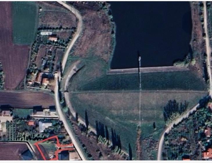 Teren Construcții intravilan de 600 mp, în Central