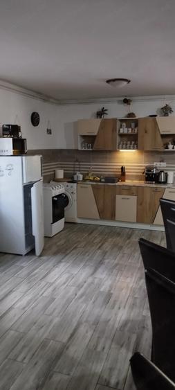 Casă cu Teren 738 Mp în Câmpu Cetății