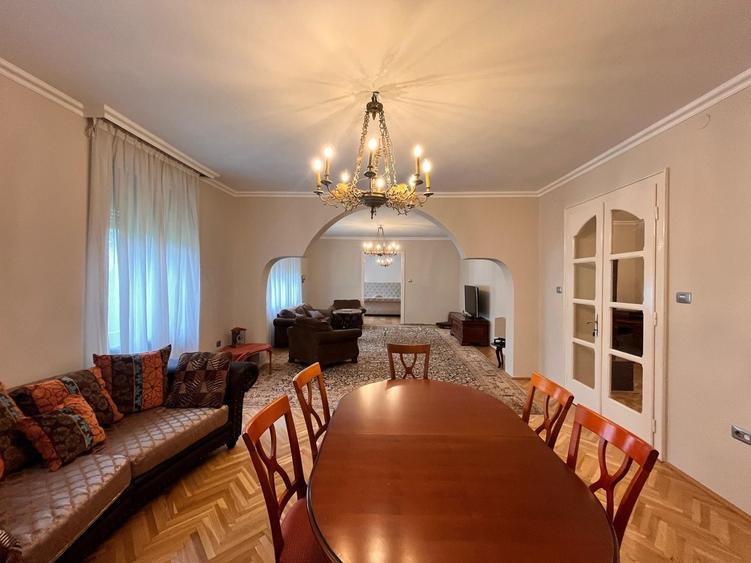 Apartament cu 3 camere în Punctele Cardinale