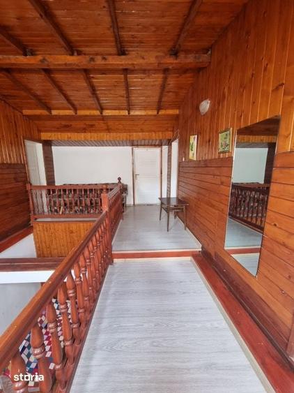 Casă cu Teren 500 Mp în Central