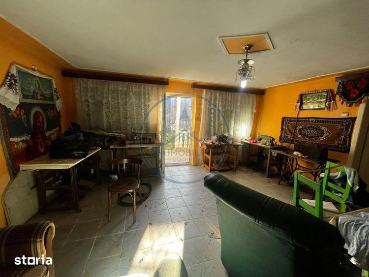 Casă cu 4 camere cu Teren 2700 Mp în Dumitrița