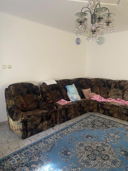 Casă individuală cu 6 camere cu Garaj în Km 5