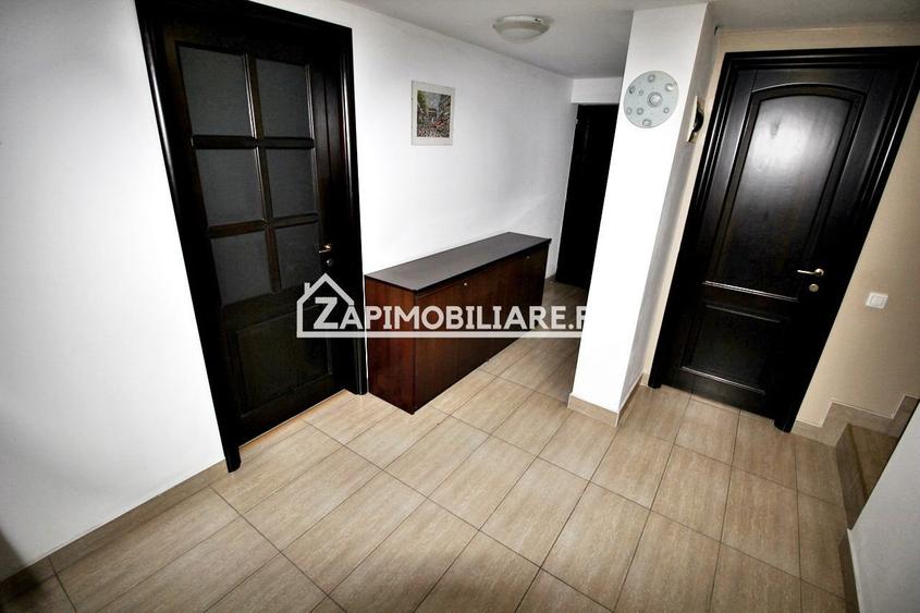 Casă individuală cu 3 camere cu Canalizare în Corunca