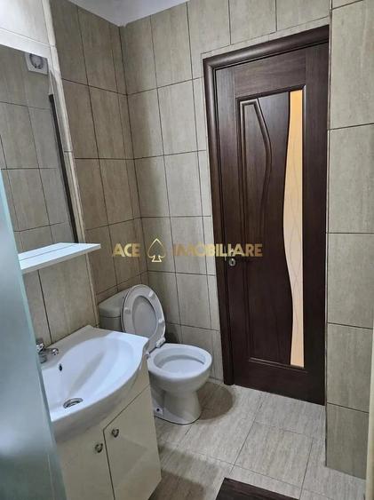 Apartament cu 2 camere semidecomandat, mobilat în Costin Georgian