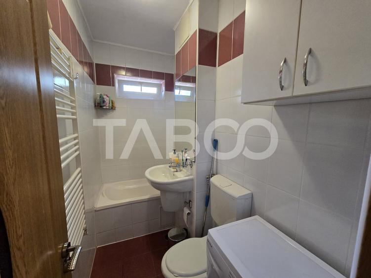 Apartament cu 3 camere semidecomandat, mobilat în Mihai Viteazul