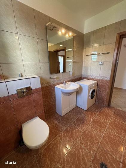 Apartament cu 4 camere decomandat în Herăstrău