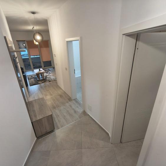 Apartament cu 2 camere decomandat în Aradului