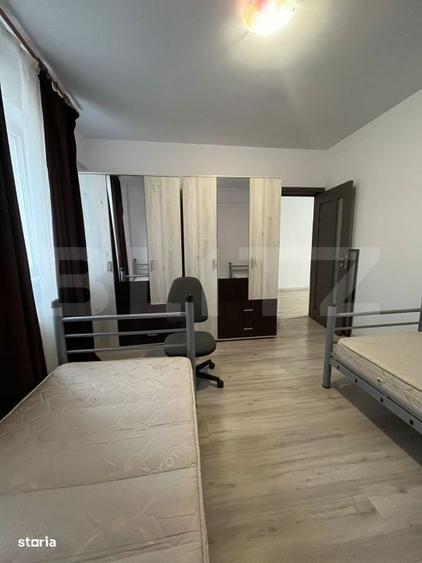Apartament cu 3 camere decomandat în Uricani