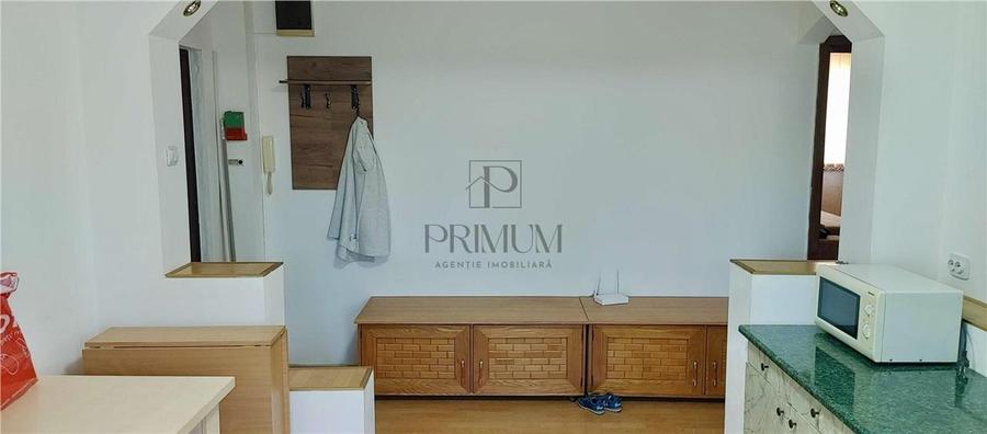 Apartament cu 2 camere decomandat, mobilat în Soarelui