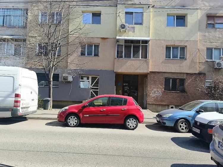 Spațiu comercial, de 23 mp, în Central