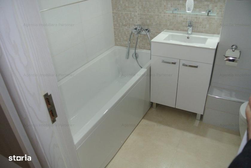 Apartament cu 3 camere decomandat, mobilat în Craiovei
