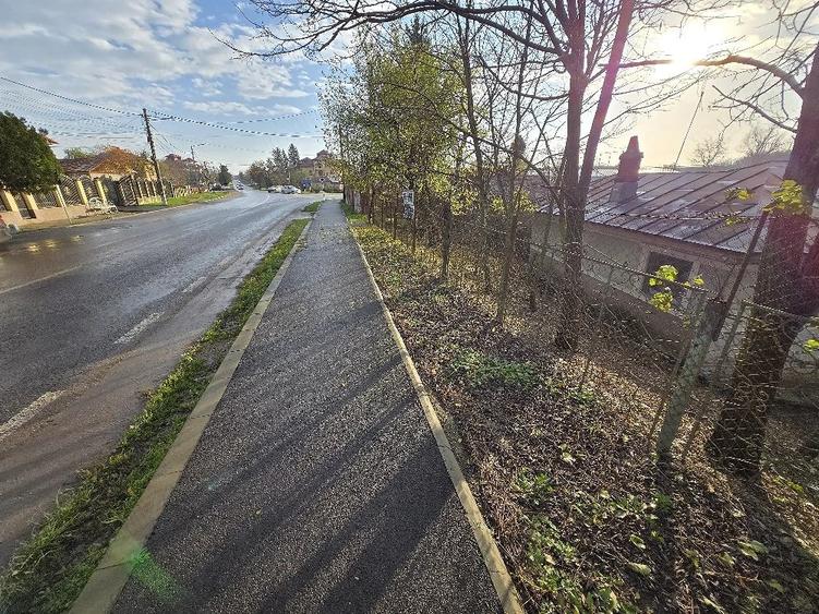 Casă cu Teren 900 Mp în Central