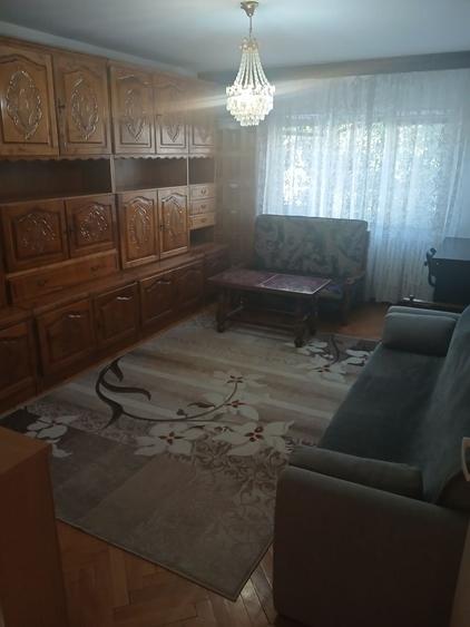 Apartament cu 2 camere decomandat în Girocului