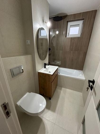 Apartament cu 2 camere semidecomandat în Rogerius