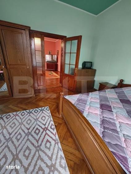Casă cu 5 camere semidecomandat cu Teren 473 Mp în Ultracentral
