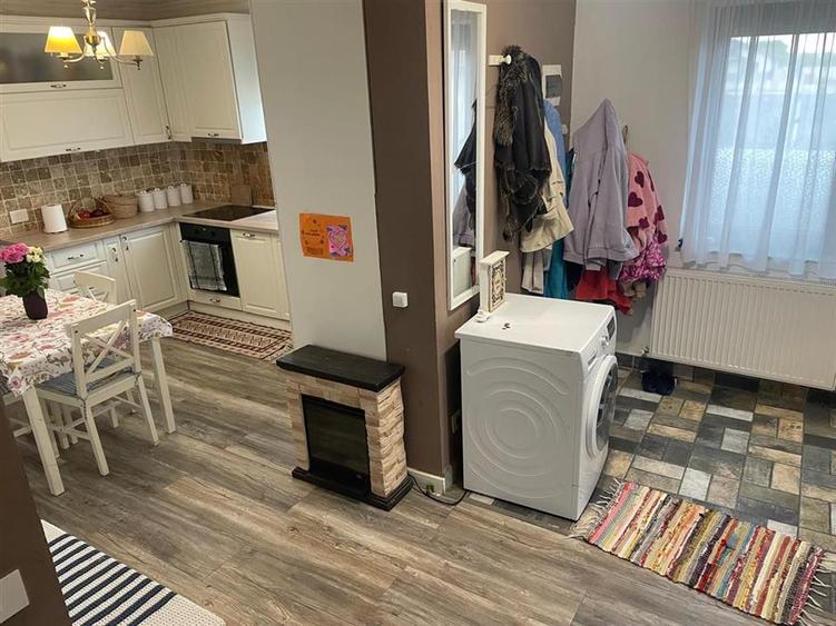 Casă cu 4 camere cu Teren 390 Mp în Oșorhei