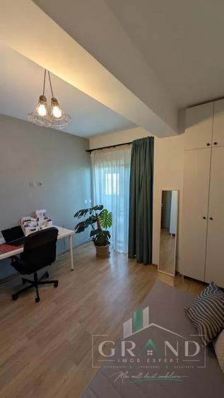 Apartament cu 3 camere semidecomandat, mobilat în Zorilor