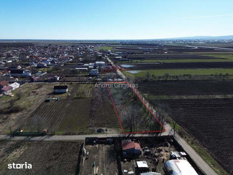 Teren 2,300mp Petresti / Strada Lacramioarei