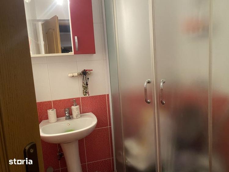 Apartament cu 4 camere în Calea Moldovei