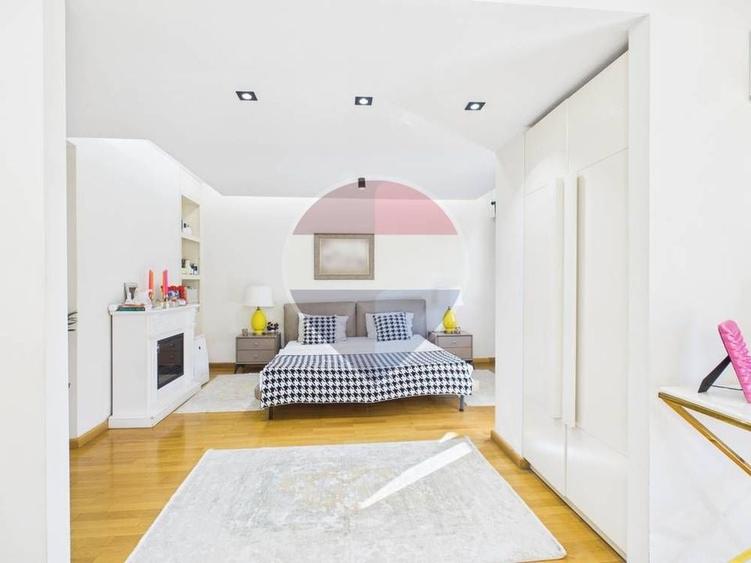 Penthouse cu 7 camere, mobilat în Periferie