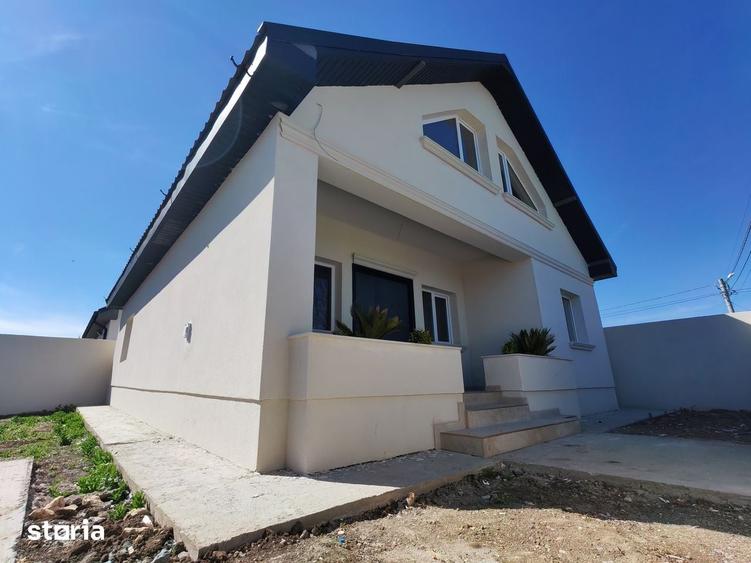 Casă cu 4 camere cu Teren 200 Mp în Lumina
