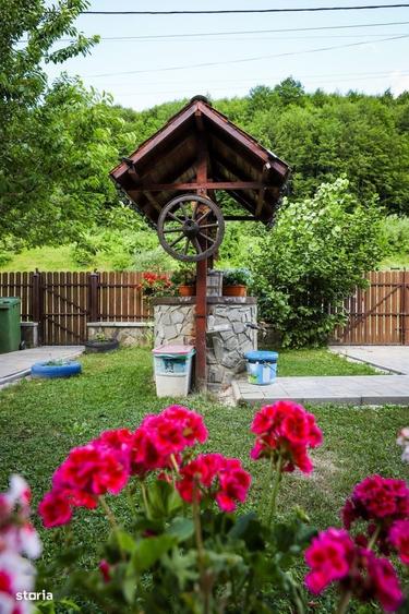 Casă cu 4 camere în Secăria