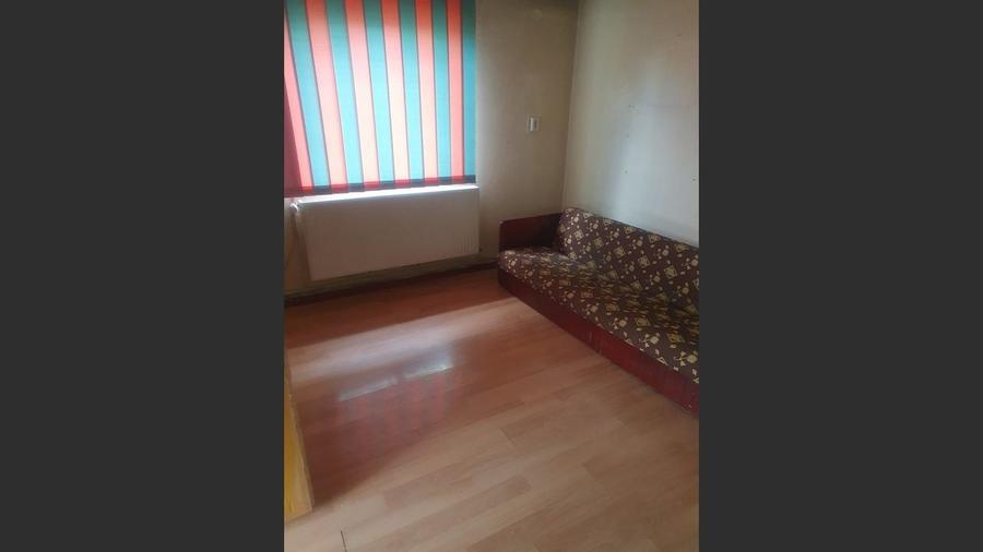 Casă cu 3 camere cu Canalizare în Băicoi