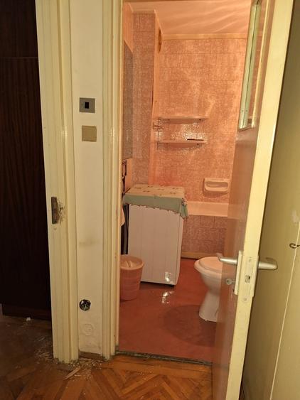 Apartament cu 3 camere semidecomandat în Basarabia