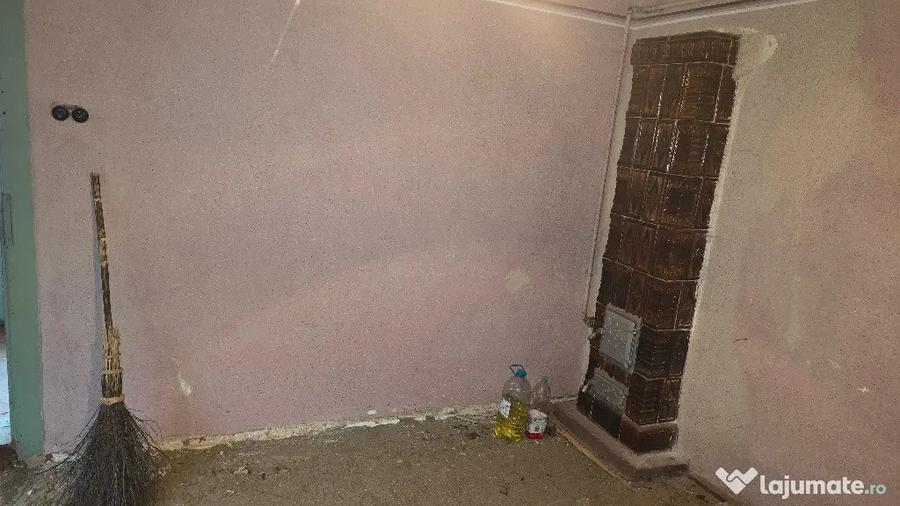 Casă cu 2 camere cu Teren 922 Mp în Aurel Vlaicu