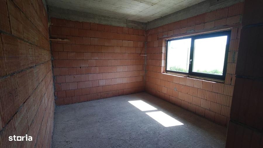 Casă cu 3 camere în Săliște