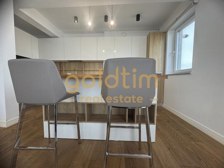 Apartament cu 3 camere semidecomandat, mobilat în Pipera