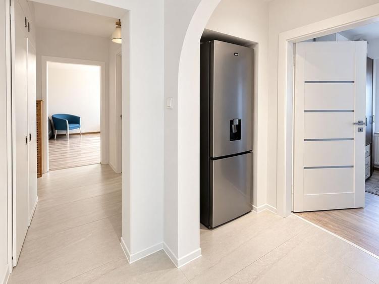 Apartament cu 3 camere decomandat, mobilat în Aurel Vlaicu