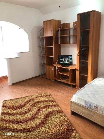 Garsonieră decomandată în Dorobanți
