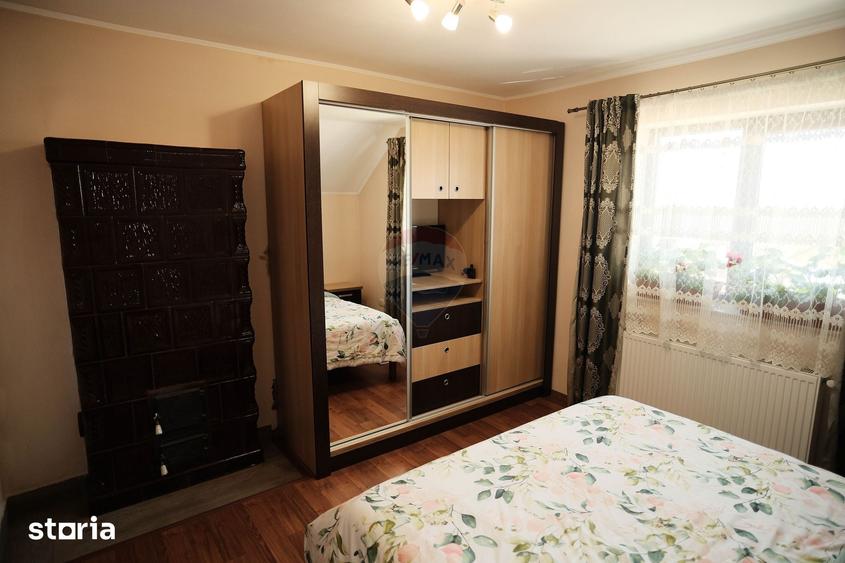 Casă cu 4 camere cu Teren 400 Mp în Central