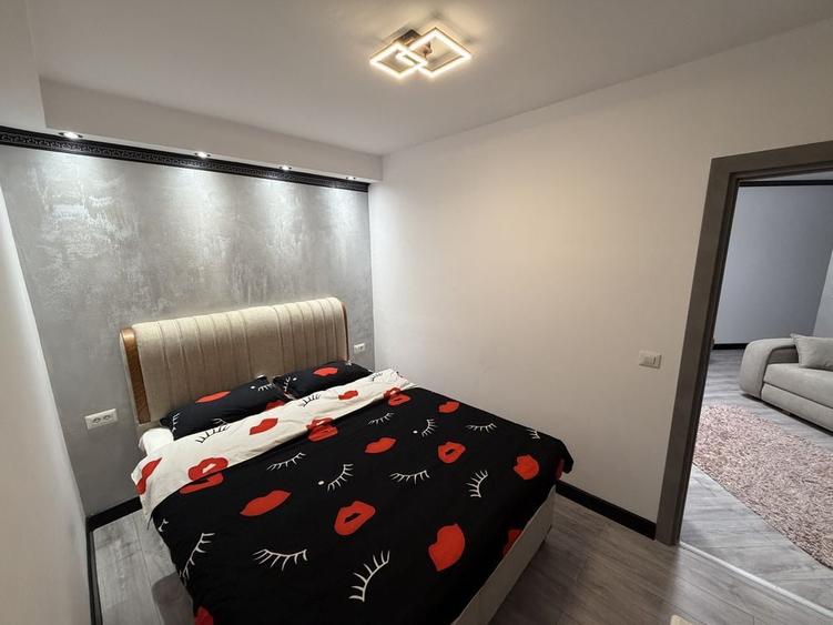 Apartament cu 3 camere decomandat în Ștefan cel Mare
