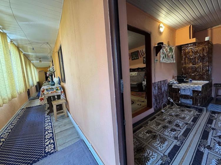 Casă cu 4 camere cu Teren 1153 Mp în Central