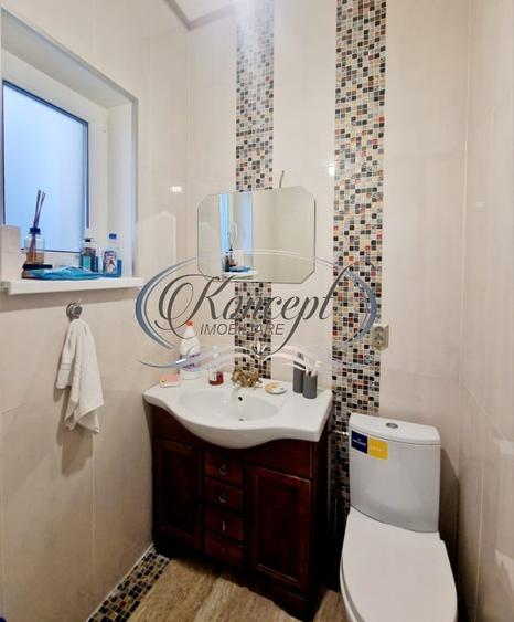 Duplex cu 5 camere cu Canalizare în Câmpului