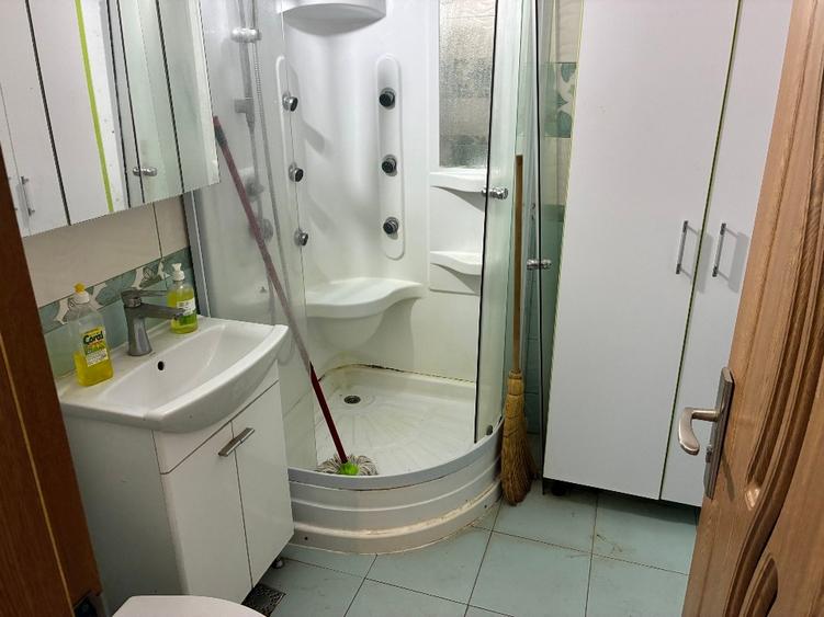 Apartament cu 2 camere decomandat în Rahova