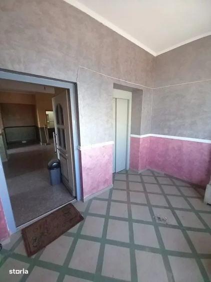 Apartament cu 4 camere în Central