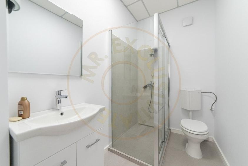 Spațiu comercial, de 110 mp, în Războieni