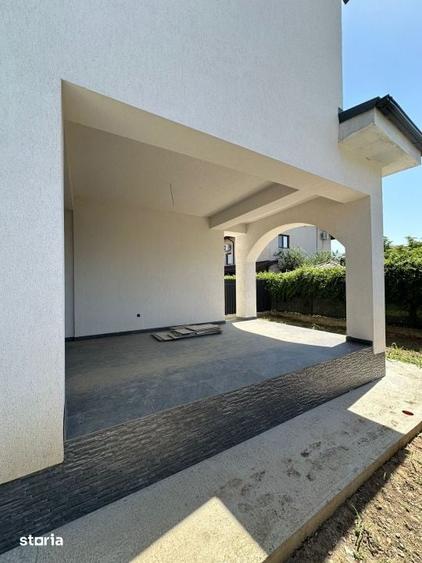 Casă cu 4 camere cu Teren 250 Mp în Central