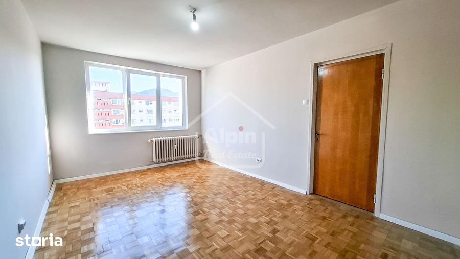 Apartament cu 2 camere semidecomandat în Centrul Civic
