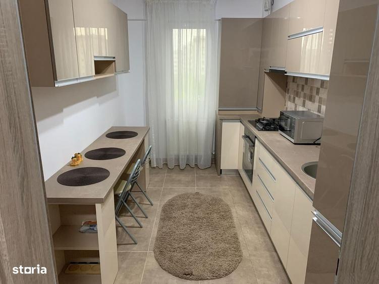 Apartament cu 2 camere decomandat în Păcii