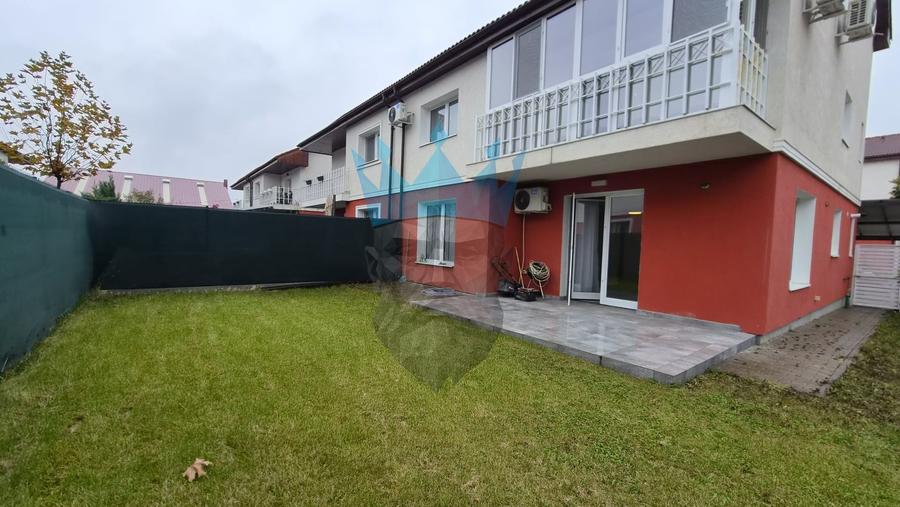 Casă individuală cu 5 camere cu Canalizare în Voluntari