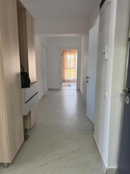 Apartament cu 3 camere decomandat în 1 Decembrie 1918